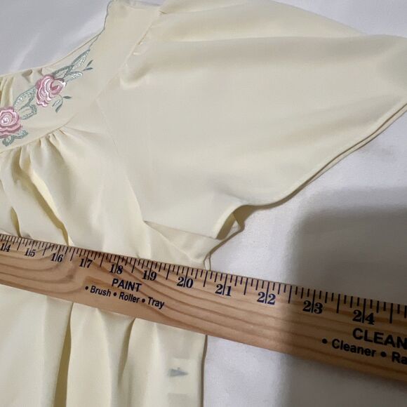 VTG Yellow Nylon Chiffon and Lace Nightgown Floral SZ M SHADOWLINE Embroidered - Picture 3 of 15